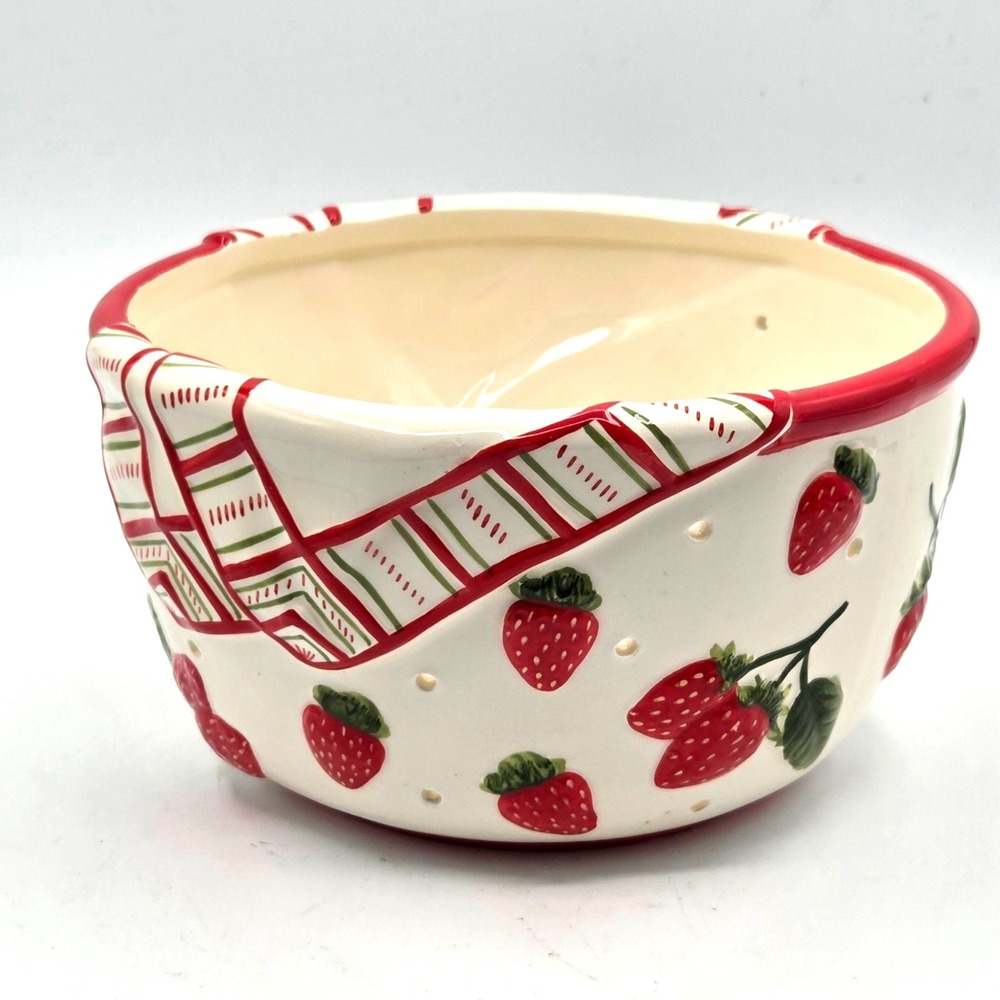 Strawberry Fruit Ceramic Colander Cottage Core Granny Farmhouse - Picture 3 of 6
